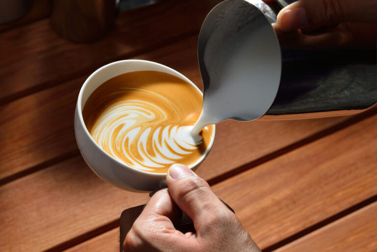 How to Make the Perfect Latte