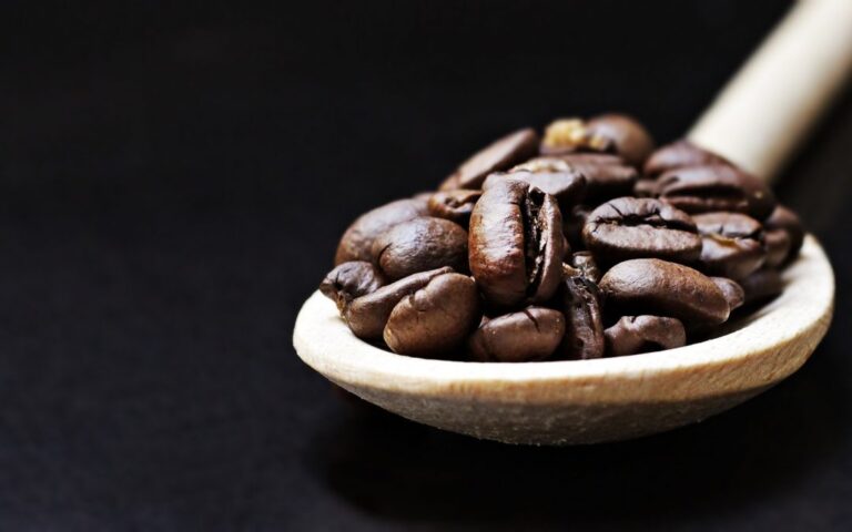 Differences Between Peaberry Coffee Beans and Regular Coffee Beans